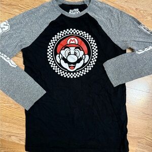 Nintendo Black and White Super Mario Shirt kids large